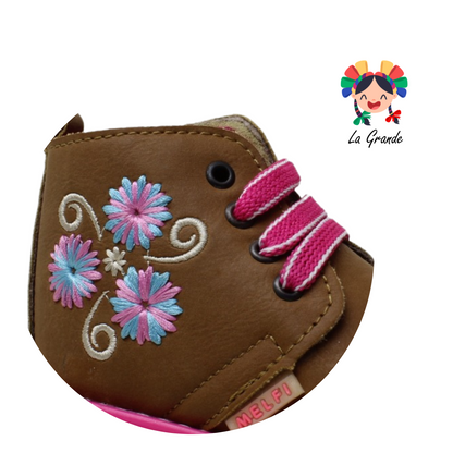 125 MELFI Miel Nobuck Bota Casual Floreada para Bebé